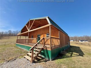 2941 Millstone Rd, Apple Grove, WV 25502