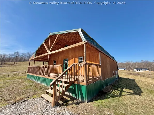 2941 Millstone Rd, Apple Grove, WV 25502