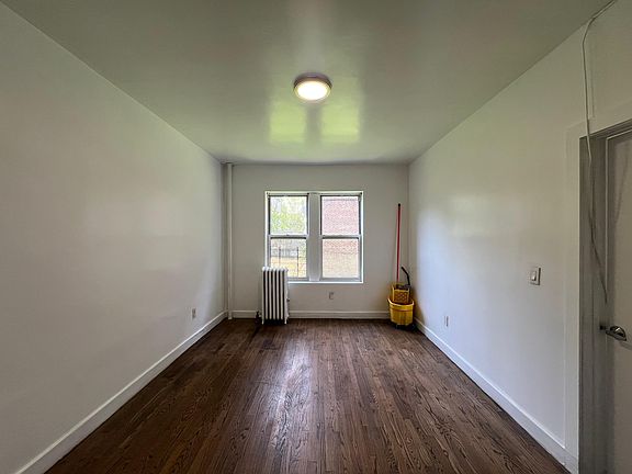 4th image of 485 Garfield Ave #3E