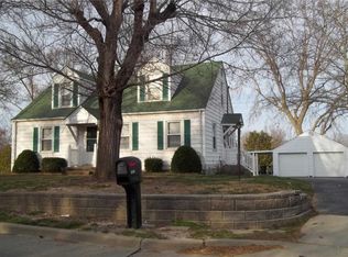 2218 Zumbehl Rd, Saint Charles, MO 63301