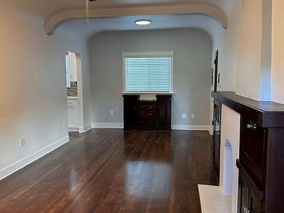 3rd image of 3558-35725 5th Ave Unit 3562