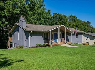 10 Cub Dr, Thomasville, NC 27360