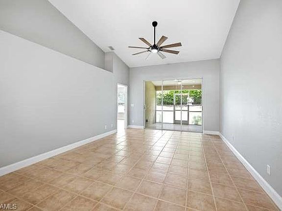5th image of 1660 Royal CIR