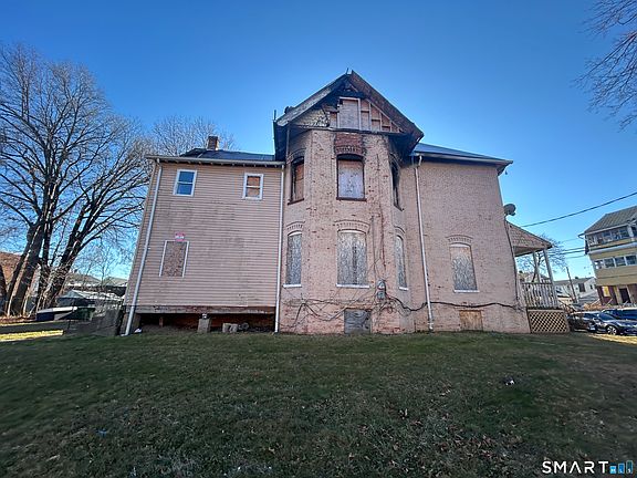 2nd image of 4 George Street