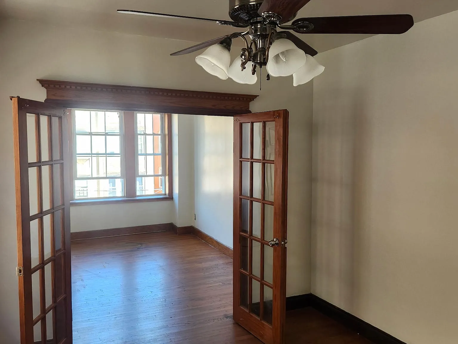 3 bed, $2,200 — Photo 4