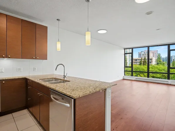 6888 Alderbridge Way #702, Richmond, BC V6X 0A7