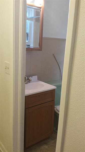 2nd image of 316 Grant St APT 1
