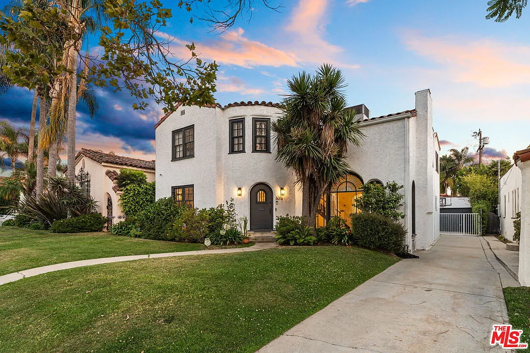 5 bed, 4.0 bath, 2714 sqft, $12,950 — Photo 3