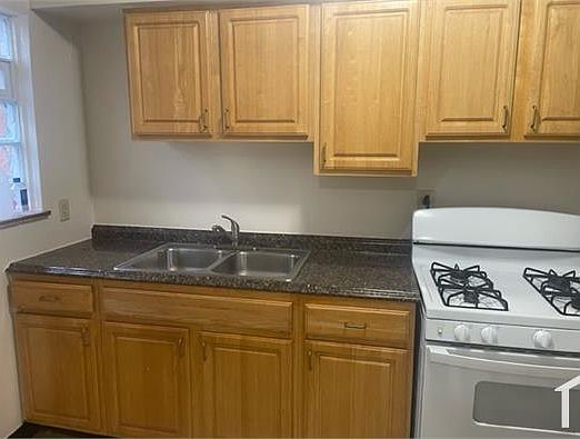 2nd image of 3292 Dale Ave