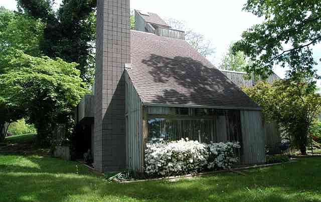 1st image of 1519 Circle Crest Dr