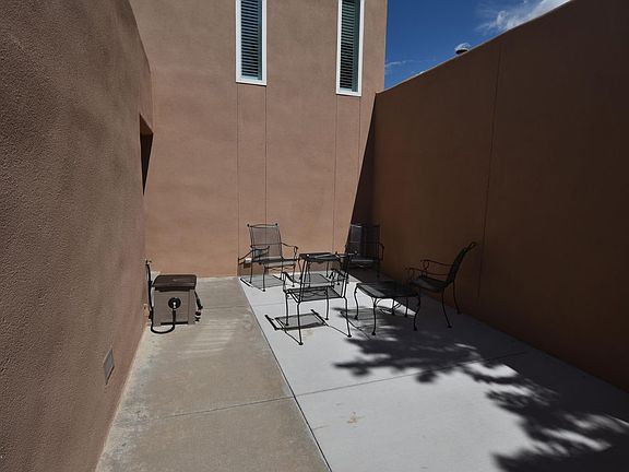 2nd image of 6006 Tee Ct