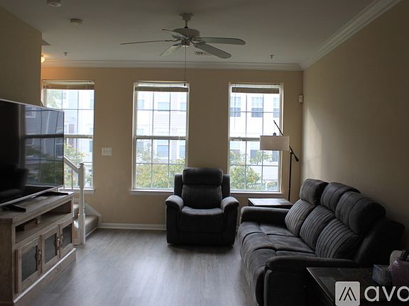 3rd image of 21767 Dryden Ct