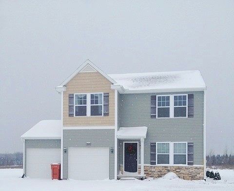 1st image of 8340 Pebble Dr NE