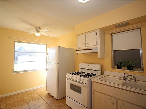4th image of 277 Rosewood Ct