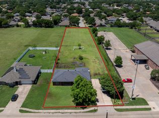 6315 Starnes Rd, Watauga, TX 76148