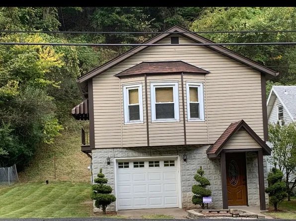 182 Coal Valley Rd, Clairton, PA 15025