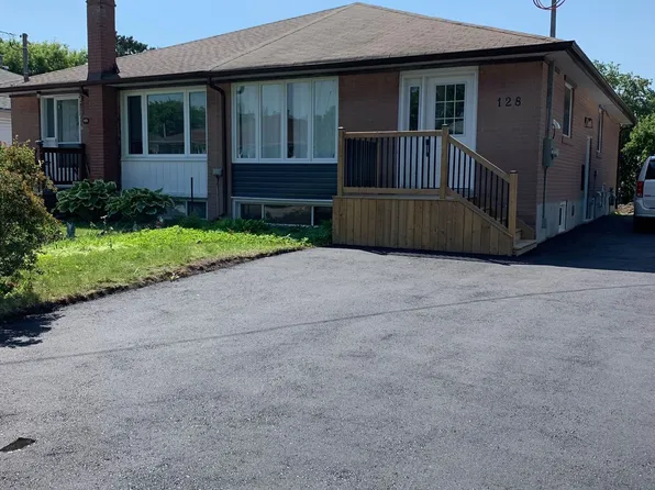 128 Sheldon Ave #Basement, Newmarket, ON L3Y 2V7