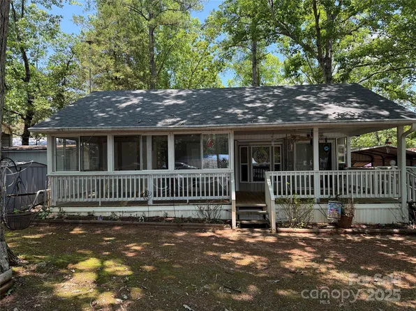 111/113 Shawnee Trl, Mount Gilead, NC 27306