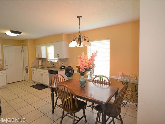 4th image of 7805 Heaton Dr E