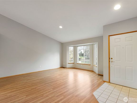 5th image of 25915 202nd Avenue SE