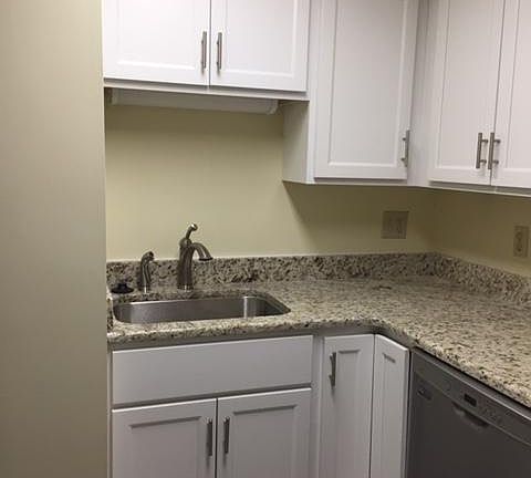 4th image of 317 Fairmount Ave APT G12