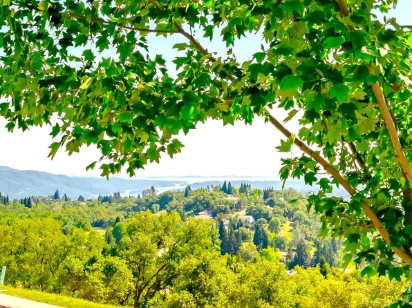 1137 Lantern View Dr #16, Auburn, CA 95603