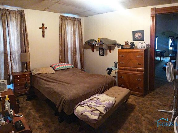 5th image of 242 College Ave
