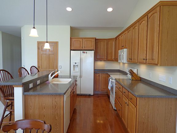 Beautiful countertops.