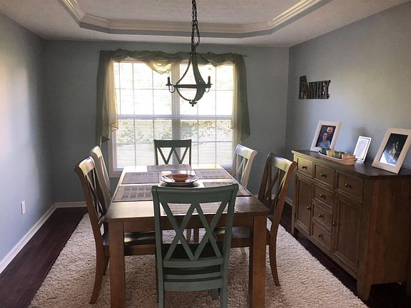 5th image of 444 Cypress Pl