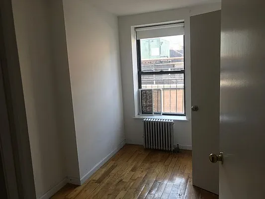 Rented by Salon Realty Corp | media 7