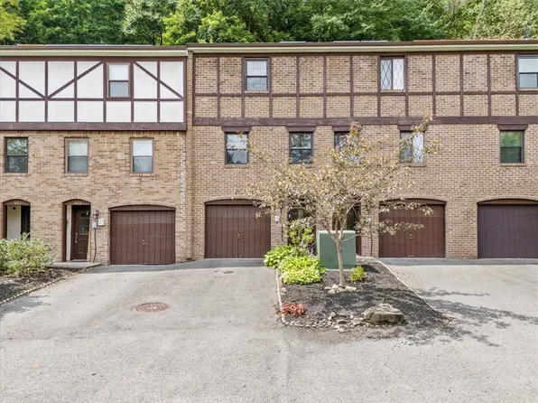 405 Newton Sq, Coraopolis, PA 15108