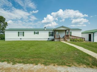 454 Harding Rd, Crossville, TN 38572