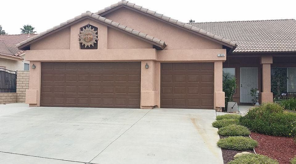 1st image of 1034 Salem Dr