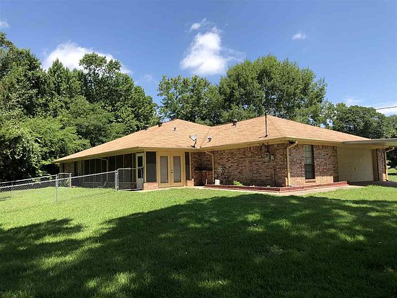 3rd image of 325 Ross Graves Dr