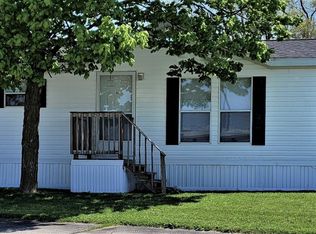 301 Hibiscus St #133, Bloomington, IL 61705