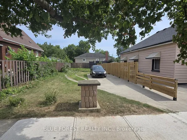 899 Trafalgar St, London, ON N5Z 1G1