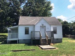 3312 S Wilson Rd, Radcliff, KY 40160