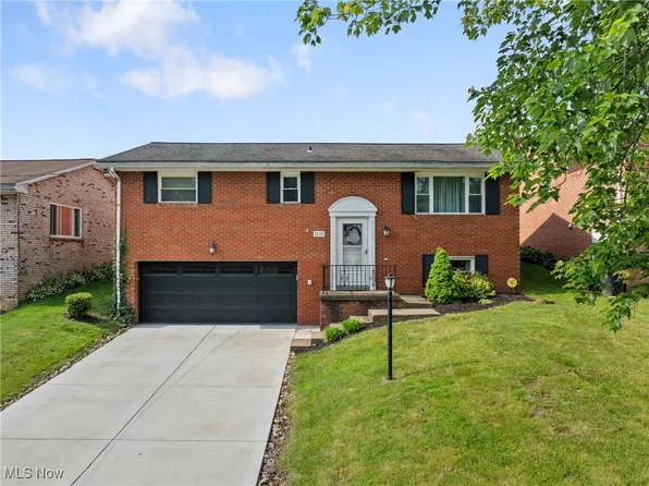 2630 Lafayette Blvd, Steubenville, OH 43952