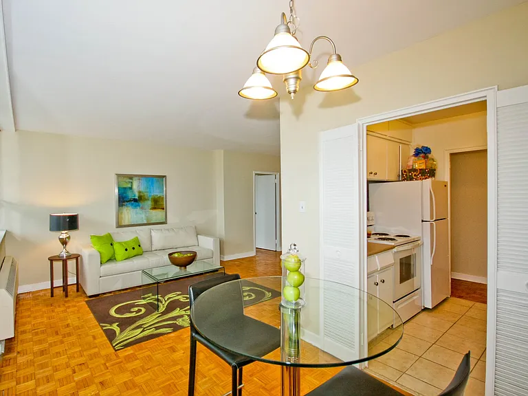 1265 Richmond St N #FEED — Photo 13