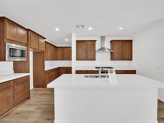 5th image of 8787 Principato St