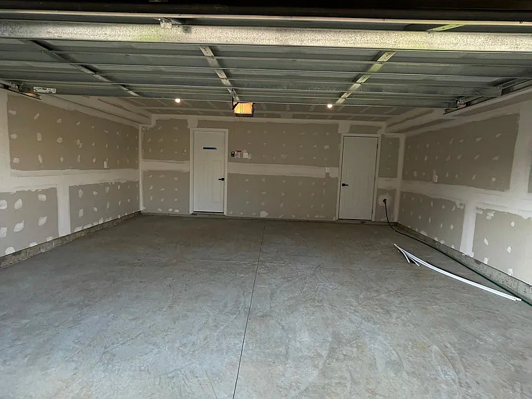 8666 Shady Pines Dr — Photo 15
