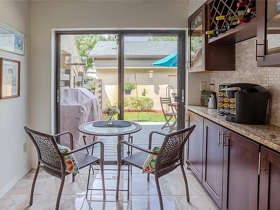 3rd image of 3155 Landmark Dr APT 313