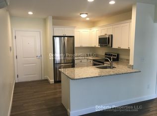 55 Saunders St, North Andover, MA 01845