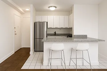 1746 Second Avenue #4E image 1 of 2