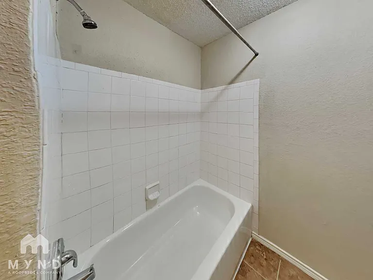 3205 Meadowview Dr — Photo 22