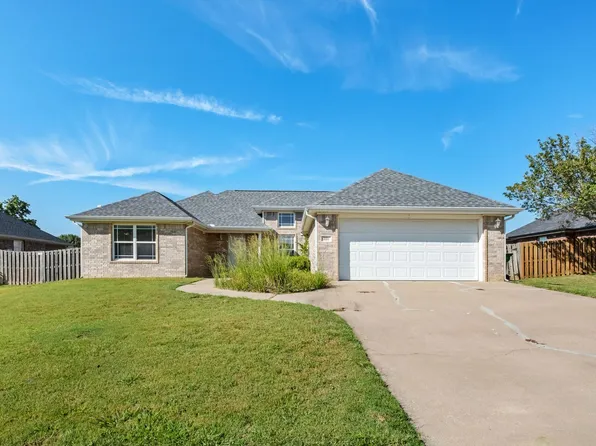 321 Coopers Farm Rd, Centerton, AR 72719