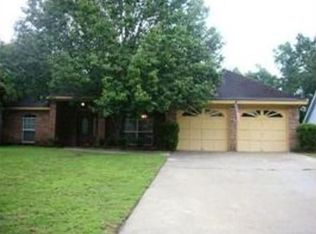 32 Cutler Dr, Savannah, GA 31419