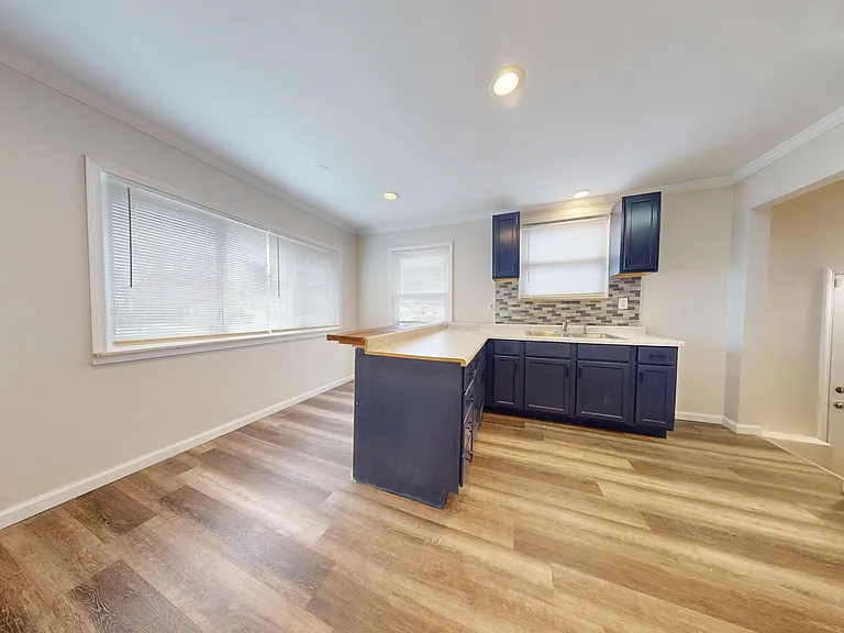 11728 Minden St — Photo 2