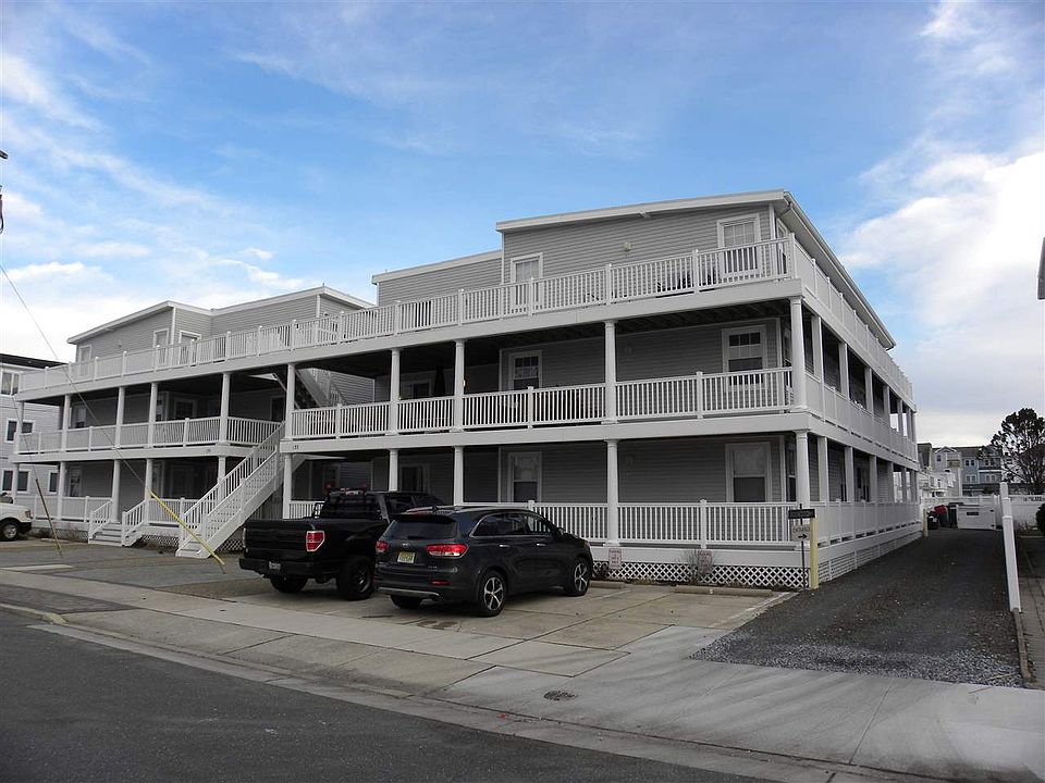 1st image of 133 65th St #11
