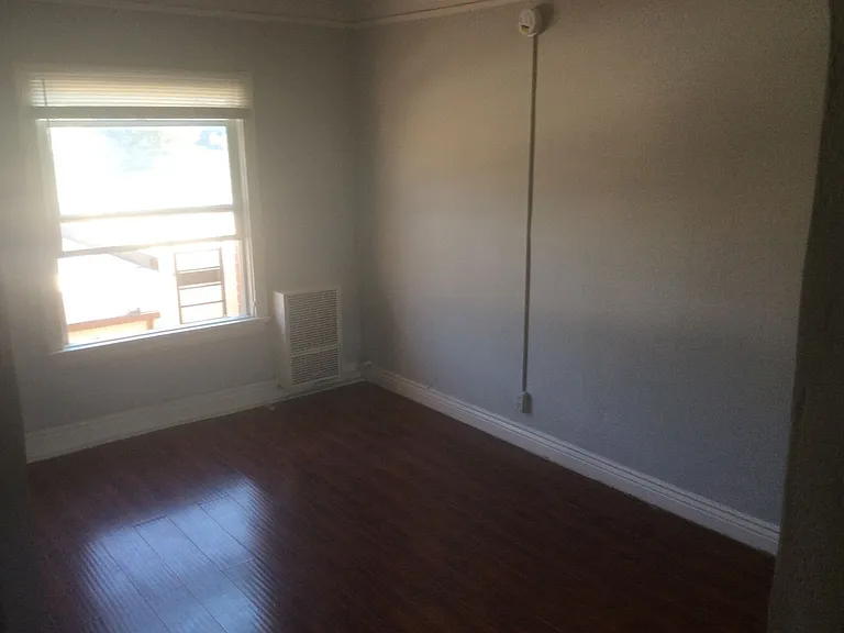 Alexandria Apartments LLC — Photo 2